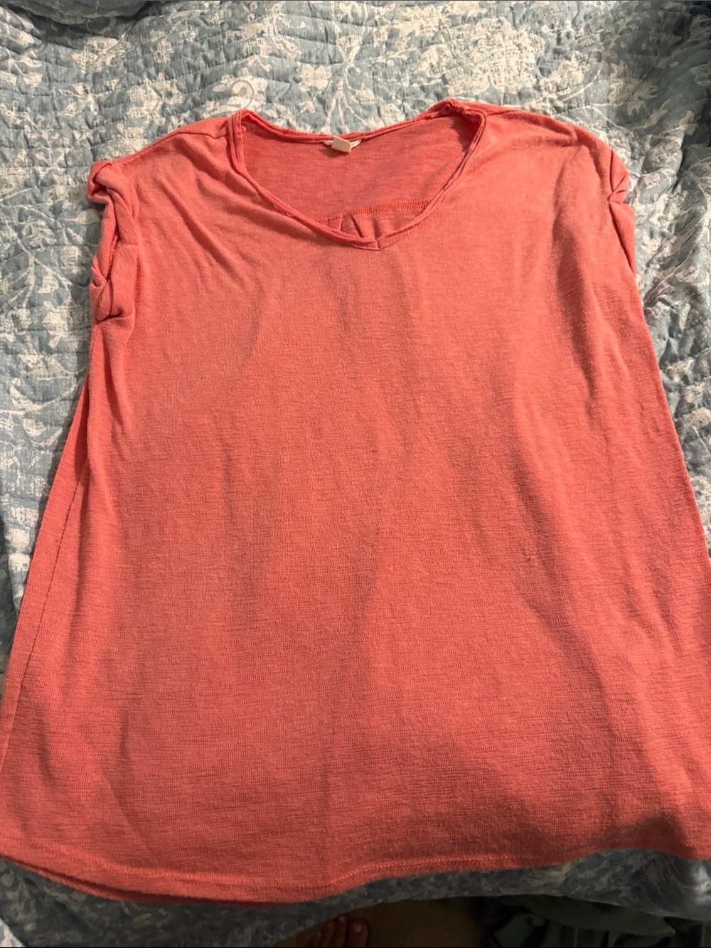 Caslon Lightweight V-Neck Tank in Coral